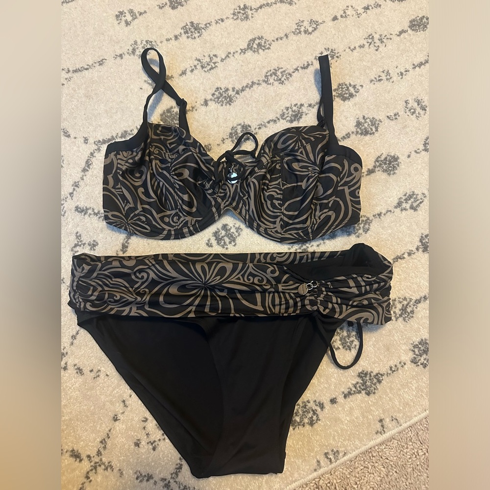 Panache Amalfi Bikini (US 36E top and Large bottoms)